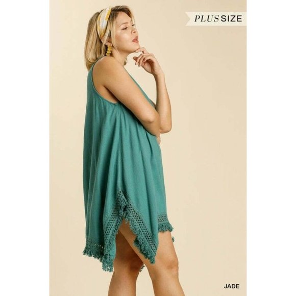 Umgee Plus Size Jade V-Neck Crochet Detail Sleeveless Dress - Picture 3 of 12